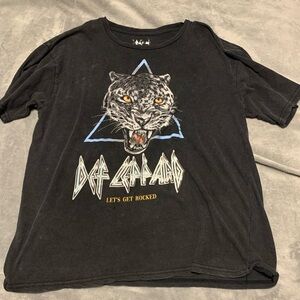 Def Leppard Brand Graphic T-Shirt